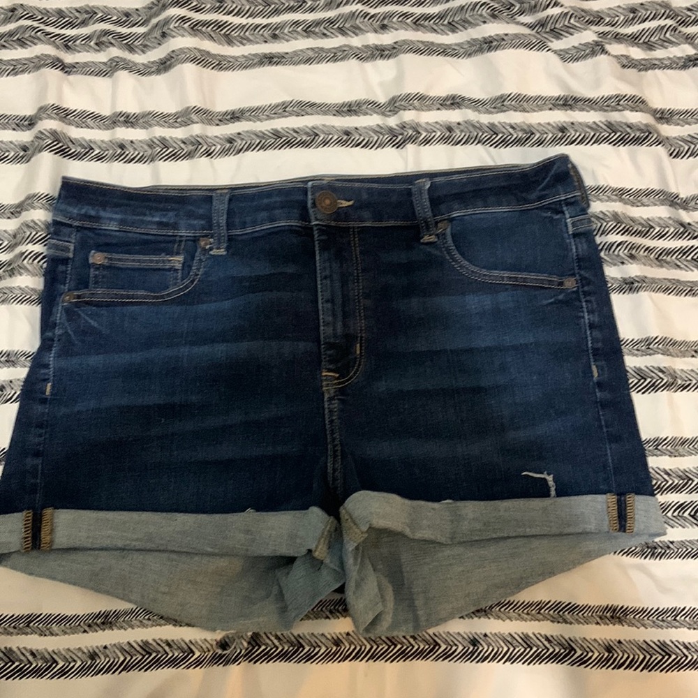 AE denim shorts☀️